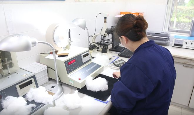 你所穿的NIKE、優衣庫、H&M等品牌，原材料或許都來自金山這家紡織技術開發企業